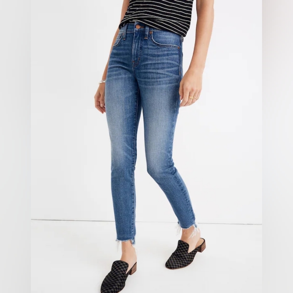 Madewell 9" Skinny Cropped Raw Hem Jeans In 25
